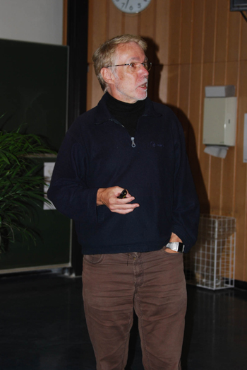 Der von BioStruct eingeladene Sprecher, Prof. Dr. Knud Nierhaus, entführte die Zuhörer in die faszinierende Welt der Proteinsynthese am Ribosom. 