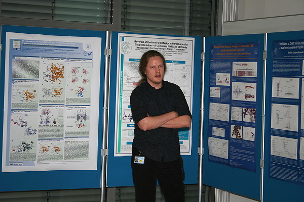 Dr. Henrik Müller, Postdoc in Jülich, presented solid-state NMR data on protein fibrils.