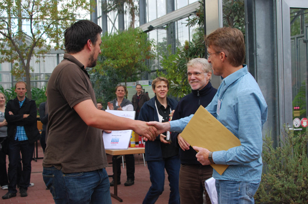 ….und den Sieger des Posterwettbewerbs Simon Sindbert (1. Preis).