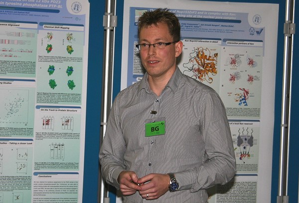 Christian Sinnen, Essen, studies ligand-induced interdomain interactions of the protein Pin by NMR spectroscopy in his PhD project.