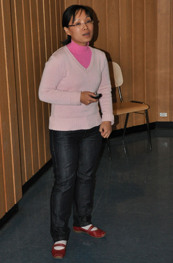 Hoa Quynh Do, Jülich, presented her solid state NMR studies of the interaction of human CD4 and the HIV-1 membrane protein VpU in lipid membranes.